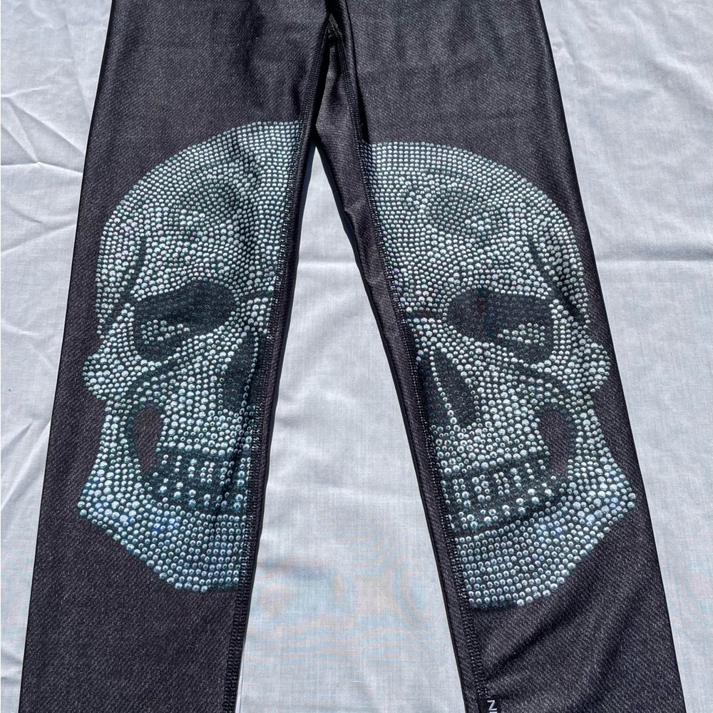 Zara Terez SKULL leggings just in time for Halloween